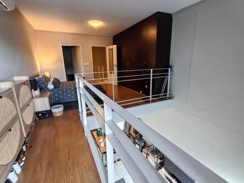 To Let 2 Bedroom Property for Rent in Green Point Upper Western Cape